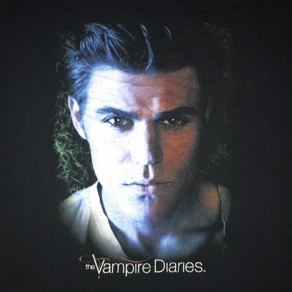 Tops - 🌻The vampire diaries T-shirt